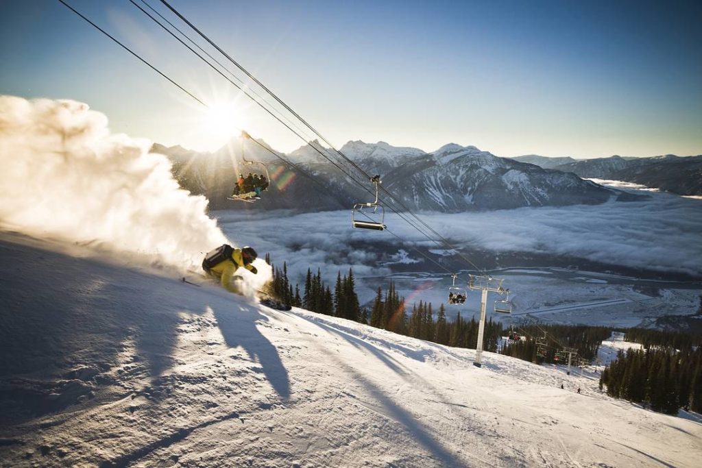 瑞佛史托克山度假村 (Revelstoke Mountain Resort)